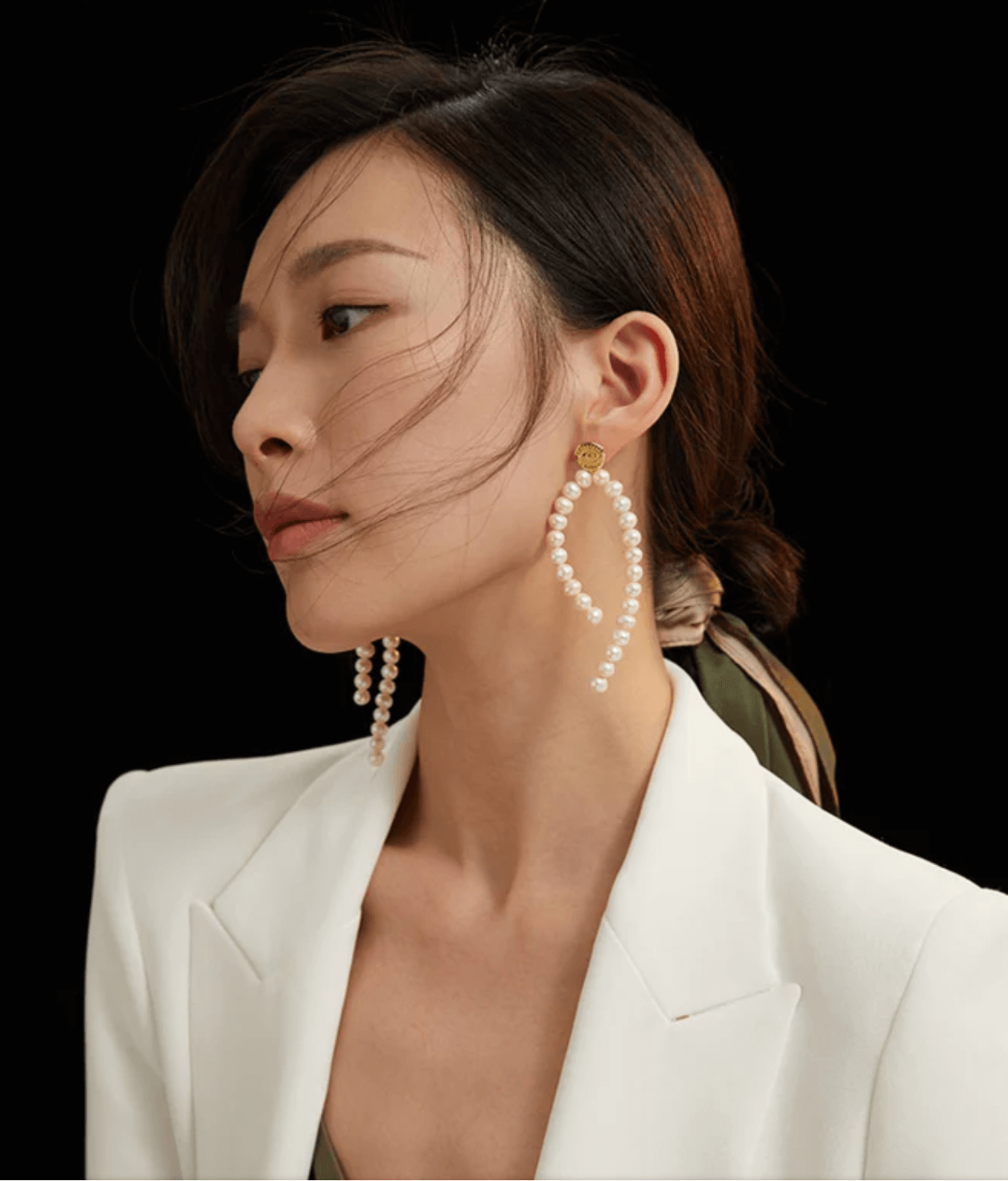 Long Natural Pearl Earrings E0701