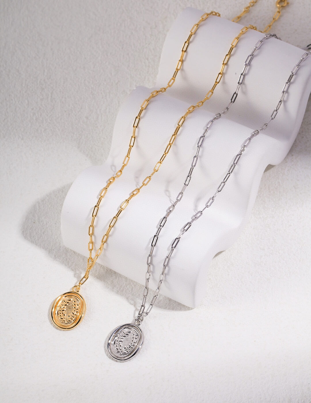 Sterling Silver Vintage Necklace D0201