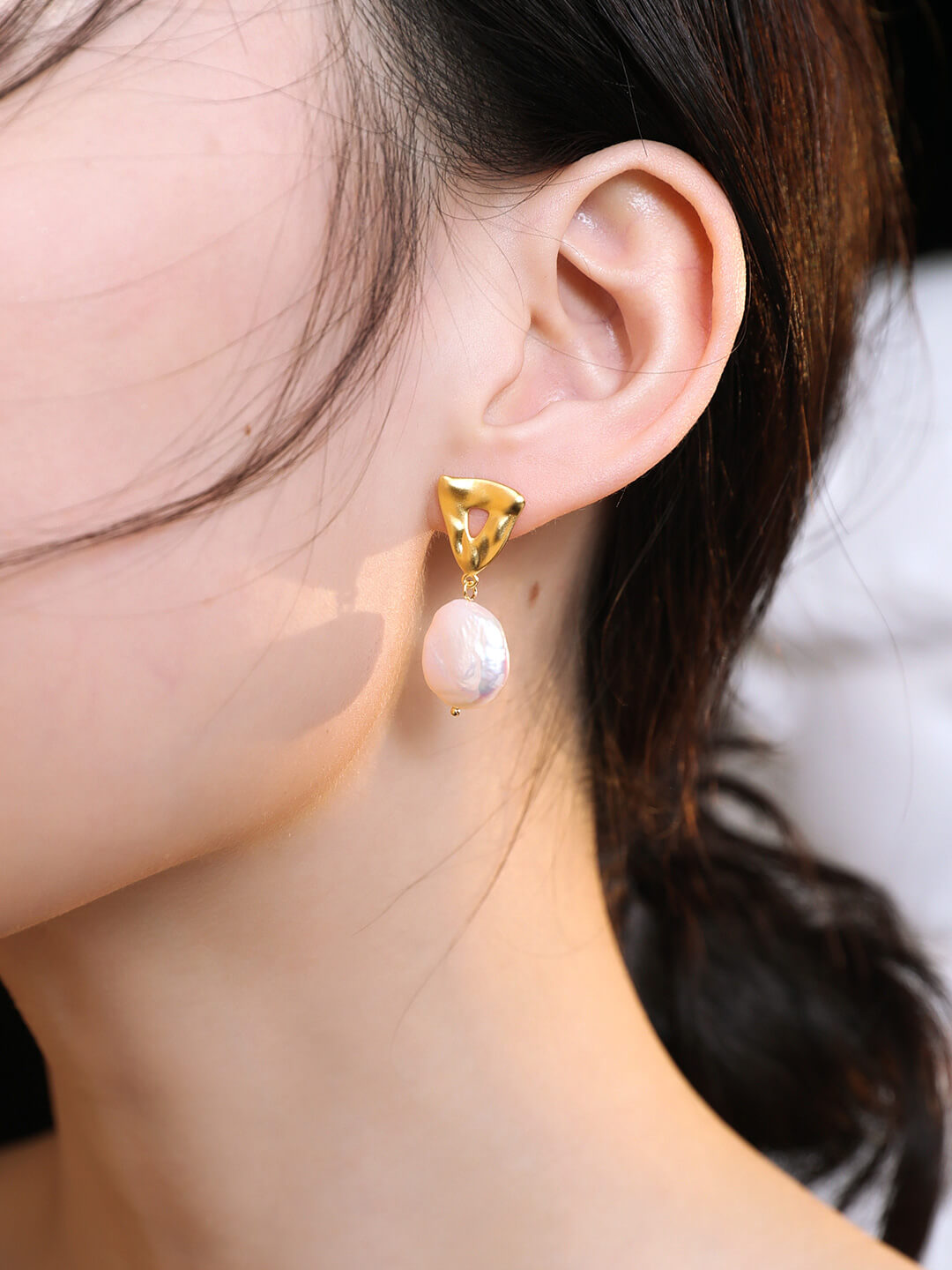 Natural Baroque Pearls Earrings E0609