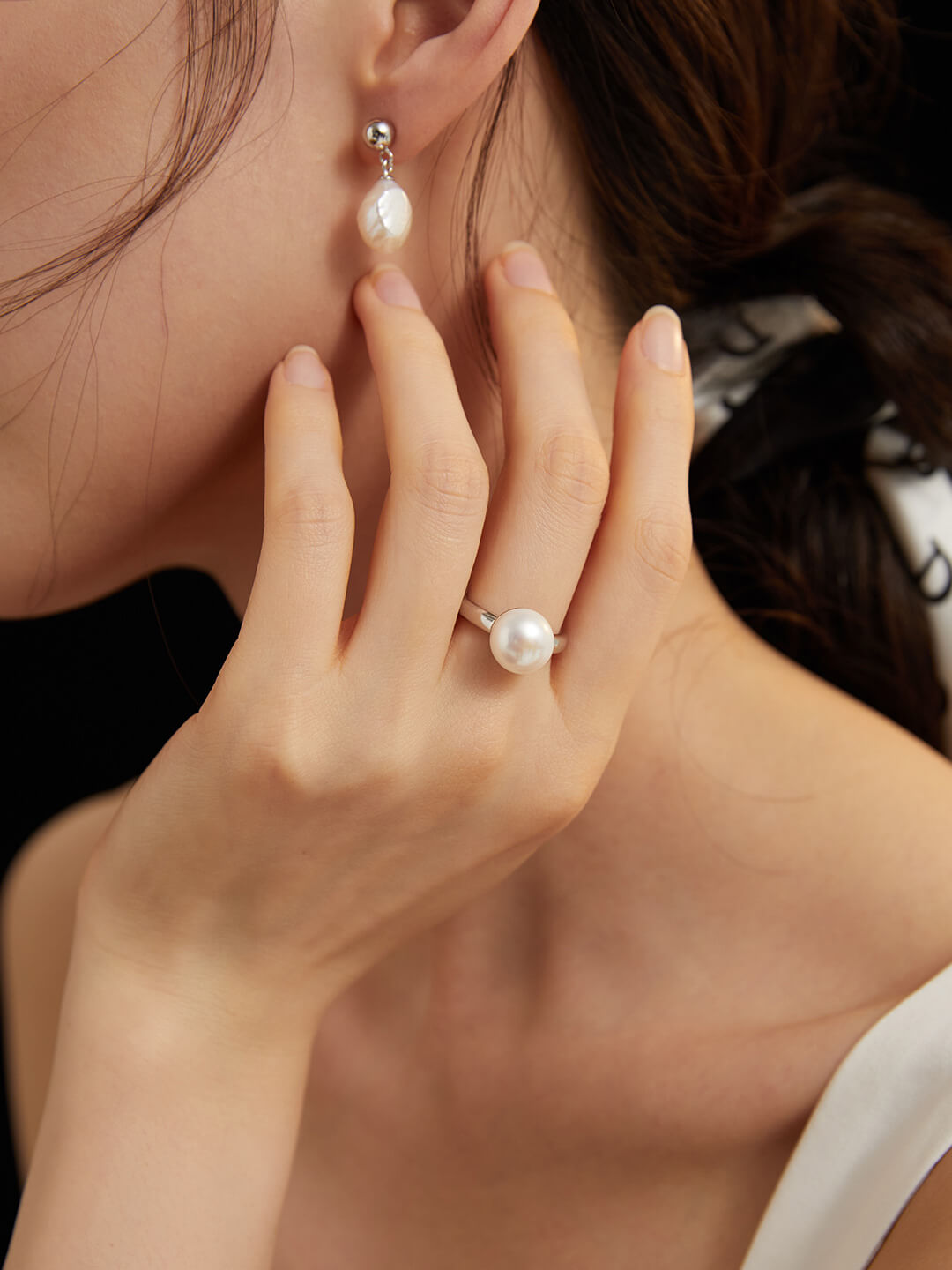 Minimalist Pearl Ring J0054