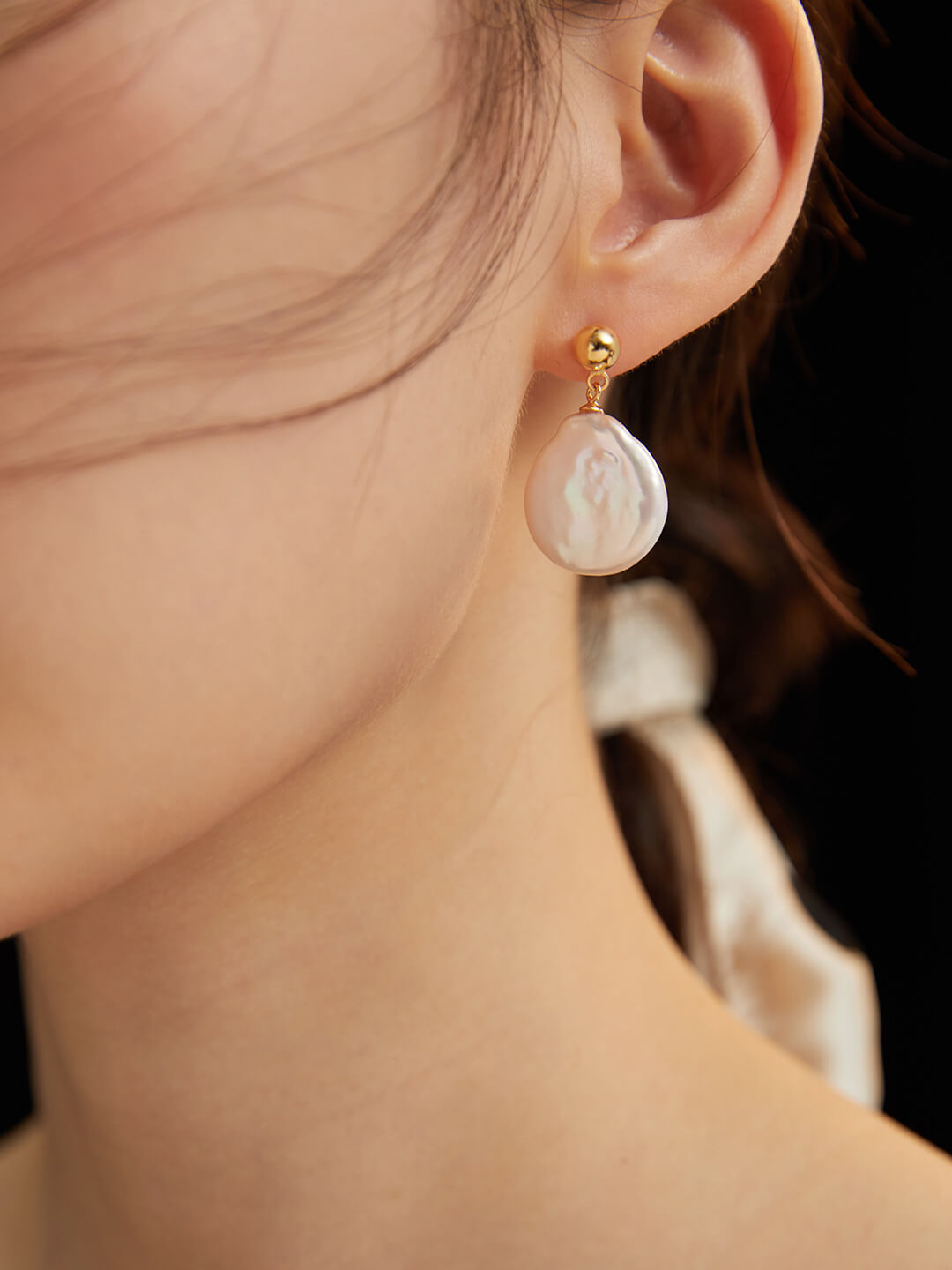 Baroque Natural Pearl Stud Earrings E0697