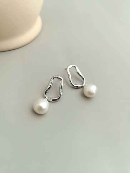 Baroque Shaped Pearl Earrings E0687