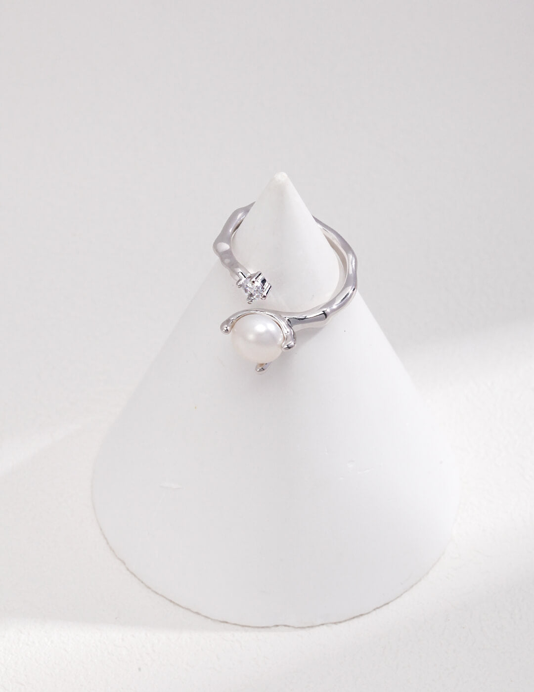 Pearl Ring J0226