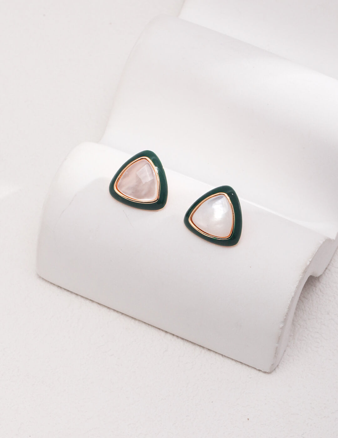 Vintage Earrings E01020